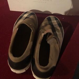 Burberry shoe